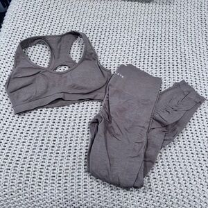 High-Waisted Gray Leggings